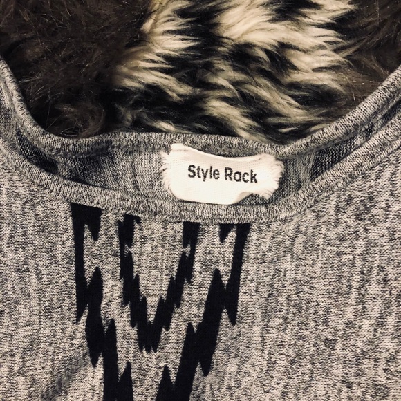 Aztec Top - Picture 2 of 2